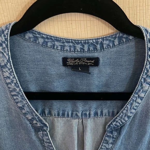 Lucky Brand Denim Short Sleeved Blouse.  Soft.  Size L but cute as oversized! - Picture 2 of 4